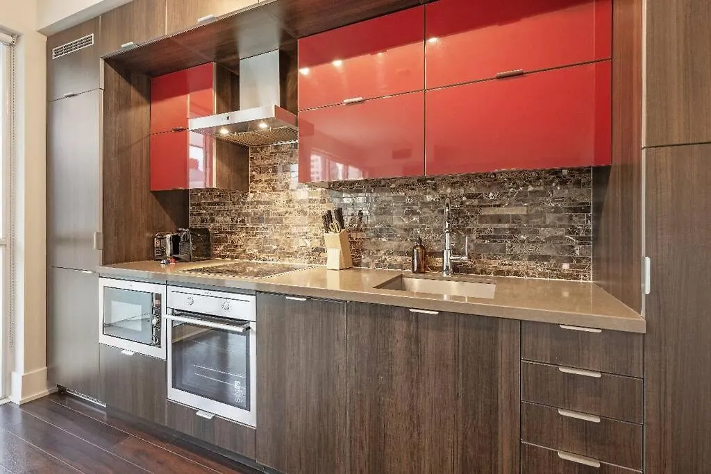 Apartment Deluxe Cn Tower View, Pool,Freeparking, By Rogers Mtcc Bluejays