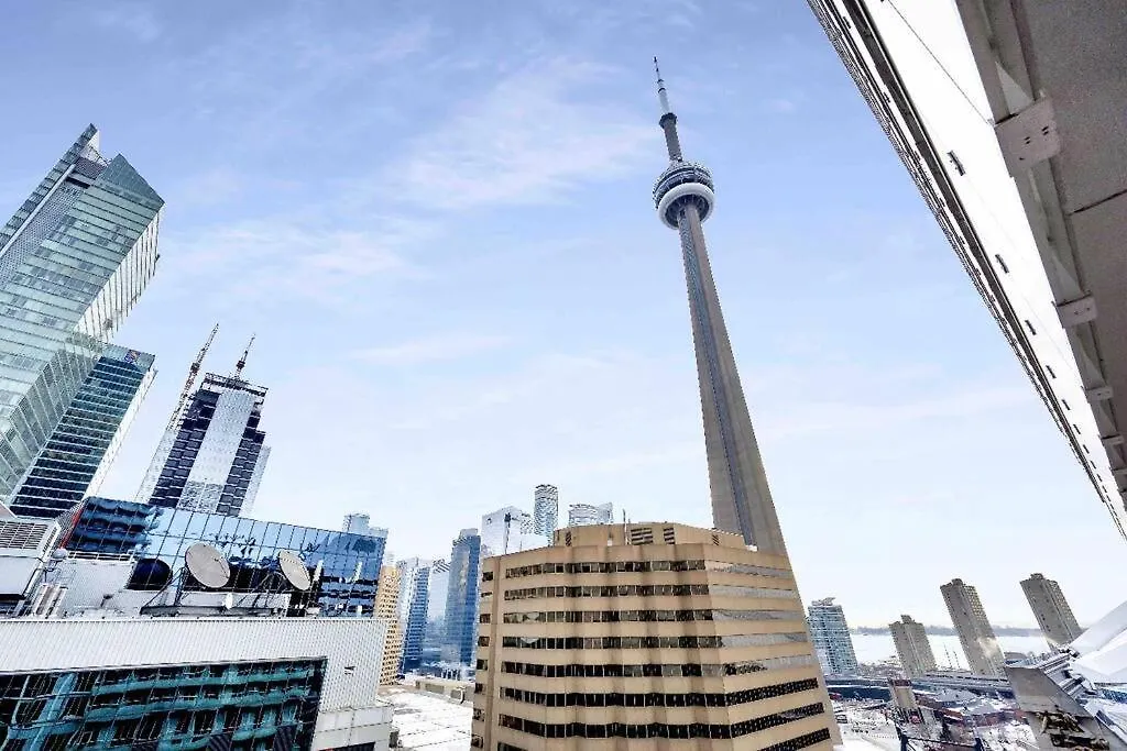 Deluxe Cn Tower View, Pool,Freeparking, By Rogers Mtcc Bluejays 0*, Toronto Canada